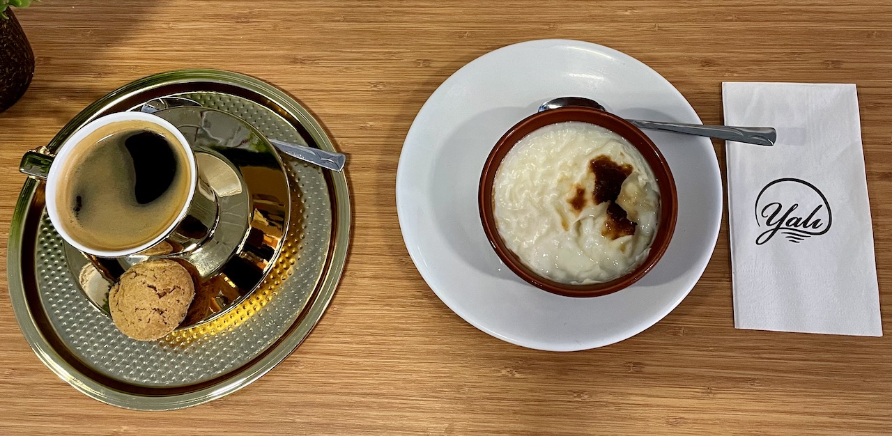 Somali coffee and cold rice pudding - what more could a visitor desire