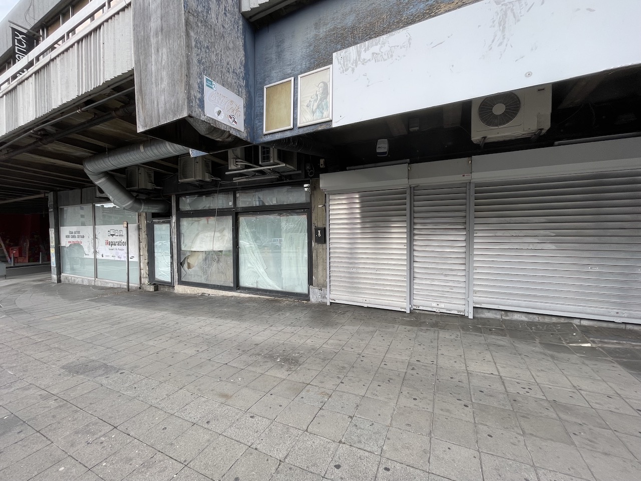 Closed shops in Liège