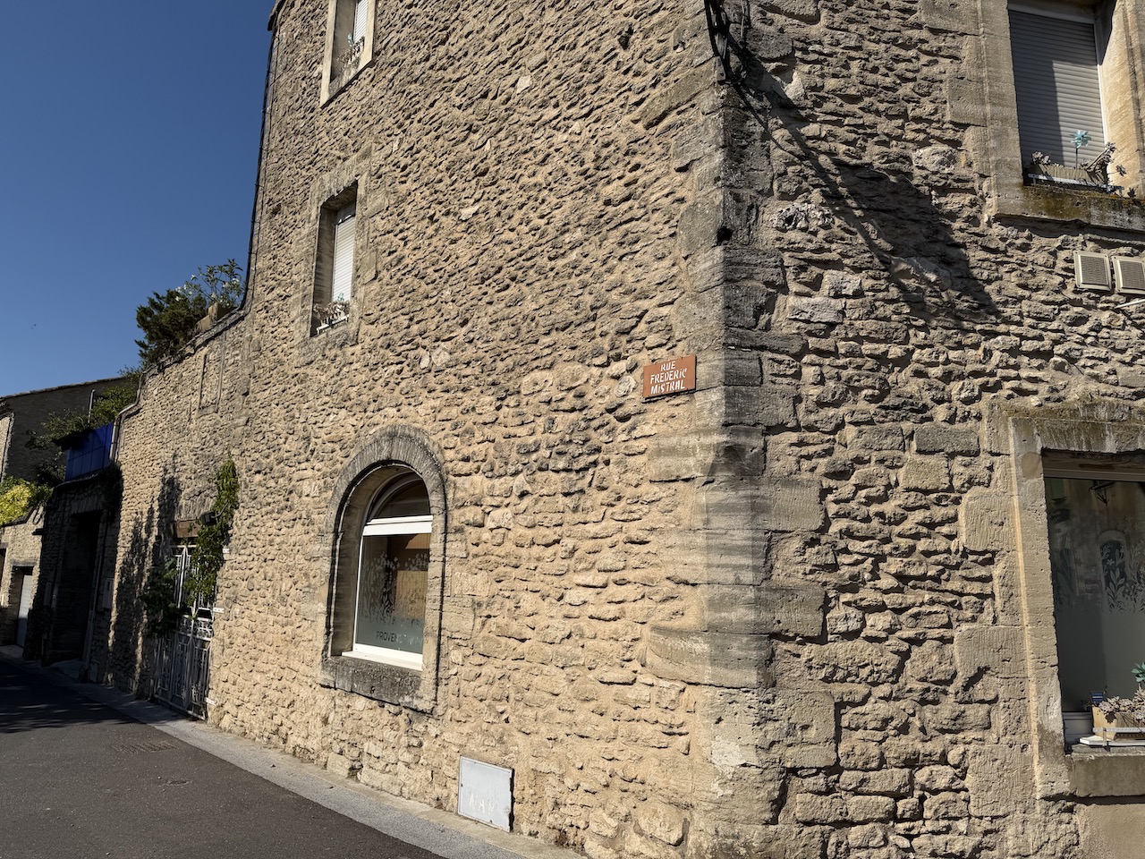 The streets of Cabrières d'Avignon
